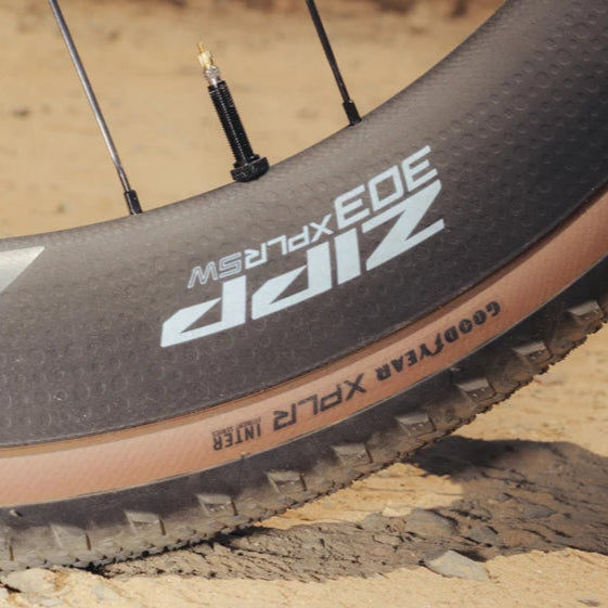 Paar ZIPP 303 XPLR SW DISC Tubeless-Laufräder (Center Lock)