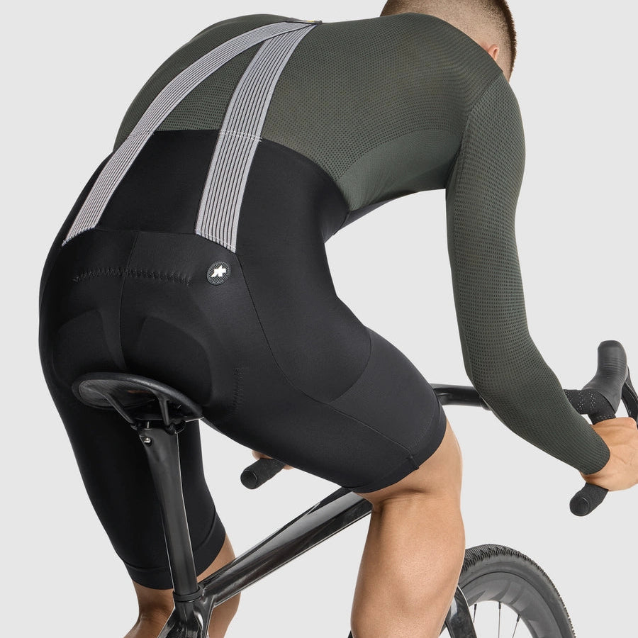 ASSOS TACTICA T5 Black Series Kurze Trägerhose