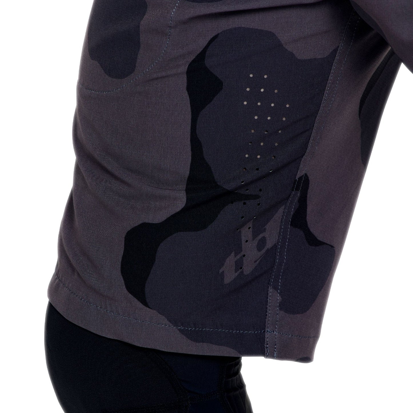 Short TROY LEE DESIGNS SKYLINE PRO FLOW CAMO Carbon avec Liner BN3TH