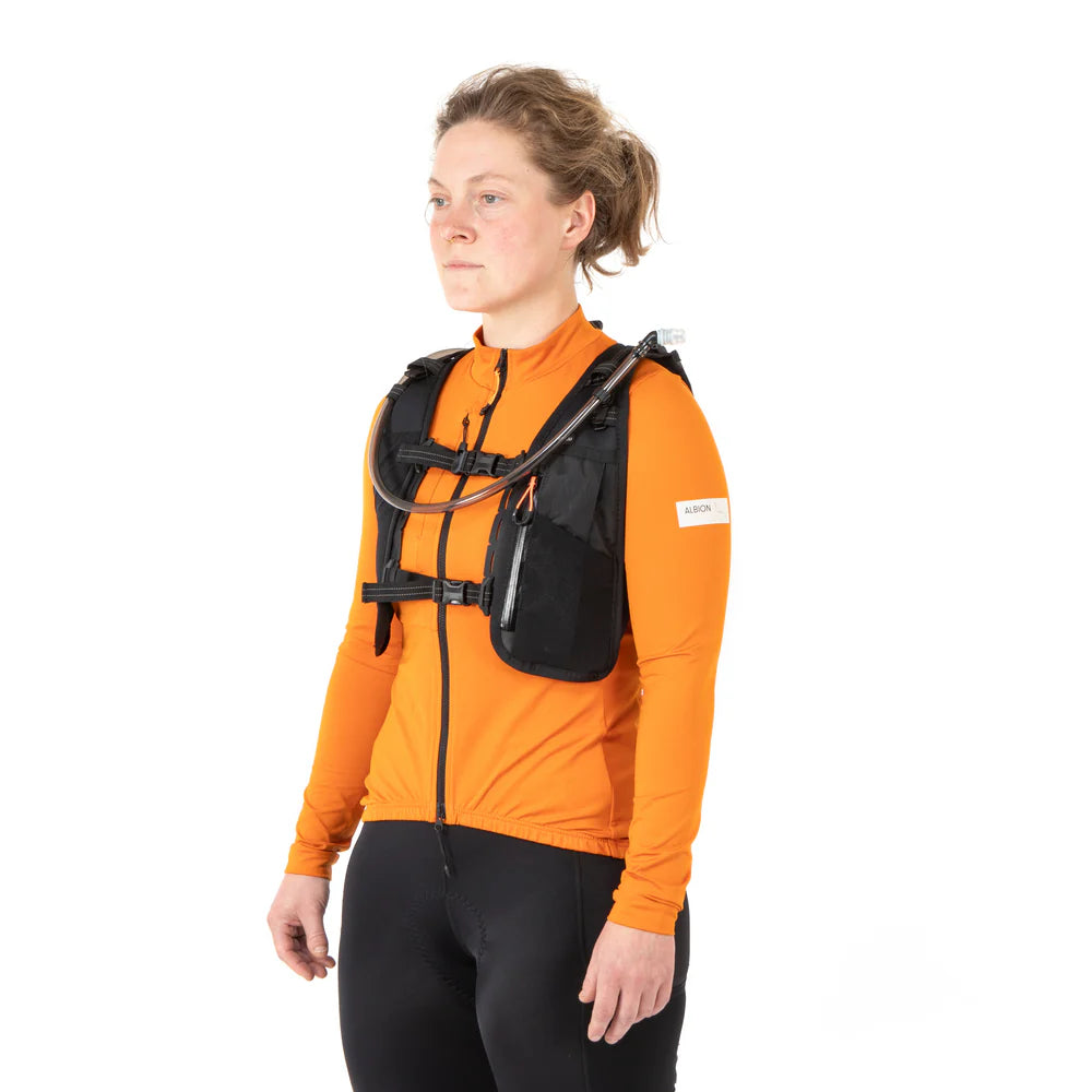 RESTRAP RACE Hydration Jacket Schwarz