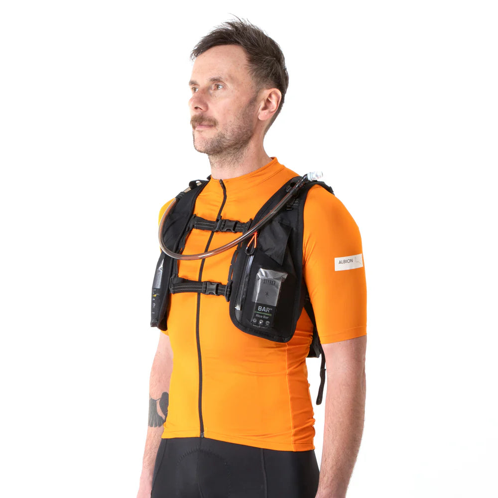 RESTRAP RACE Hydration Jacket Schwarz
