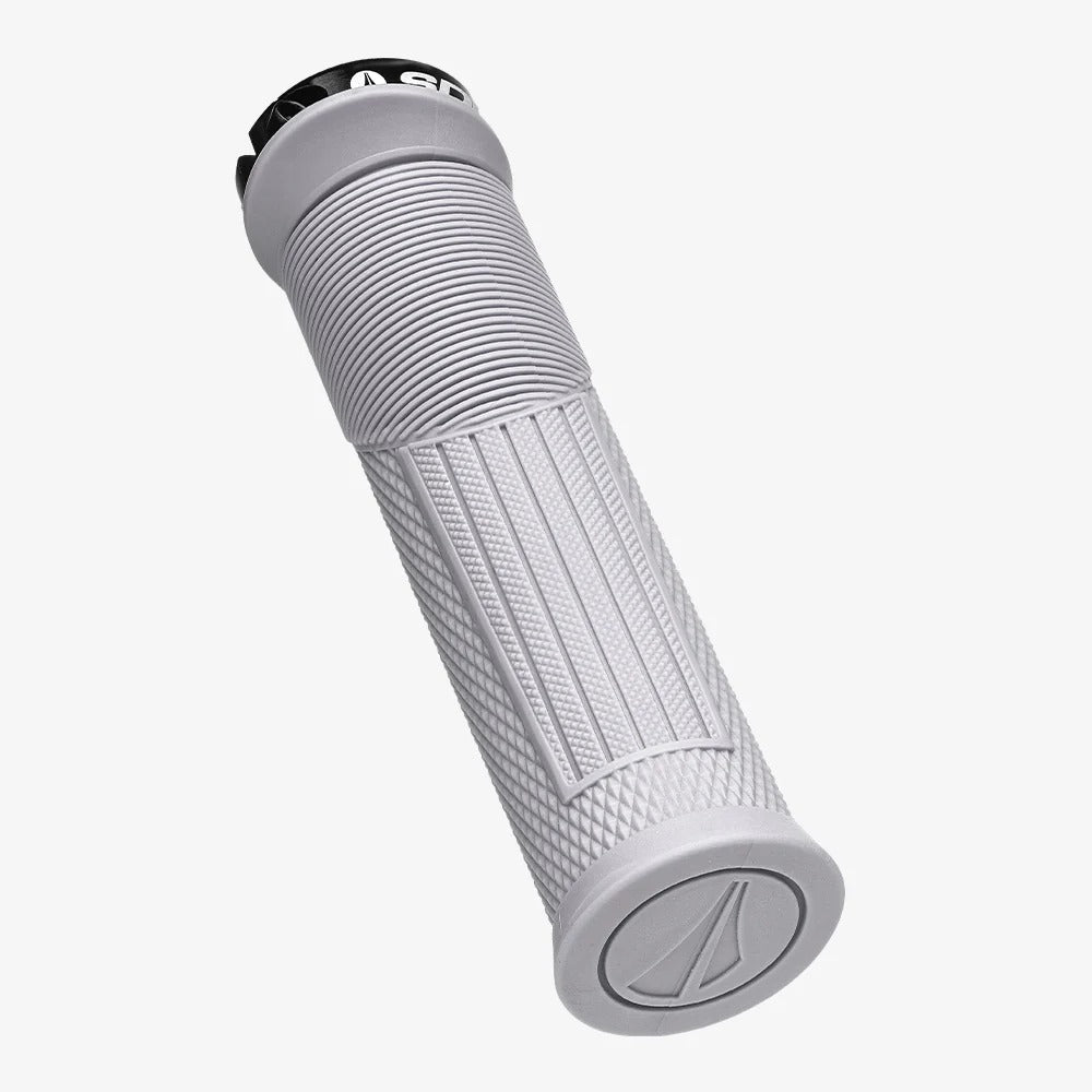 Grips SDG OPEN CORE THRICE 136 mm Grau