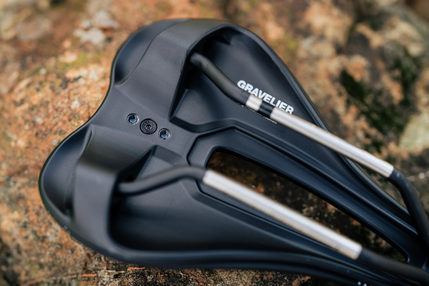 Selle WTB GRAVELIER Medium 140mm Rails Carbone Noir