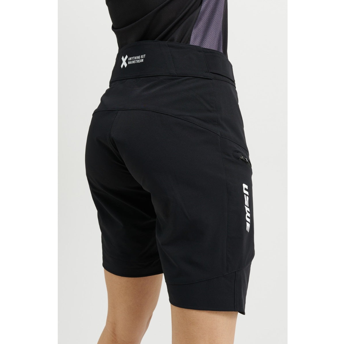 USWE SKRUBB Shorts Damen Schwarz