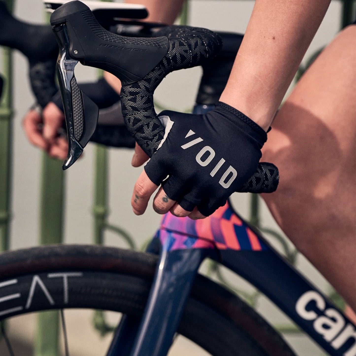 Gants Courts VOID VELO Noir