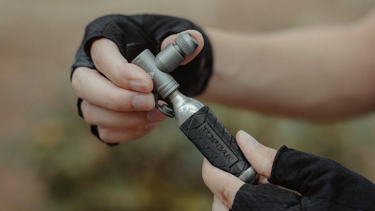 ACCESSOIRES - Pompes CO2 et cartouches