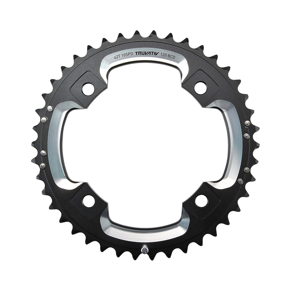 SRAM/TRUVATIV äußeres Kettenblatt, 10-fach, 4-Loch, 120 mm, 39 Zähne, Aluminium, schwarz/silber — Ansicht des Kettenblatts vor weißem Hintergrund