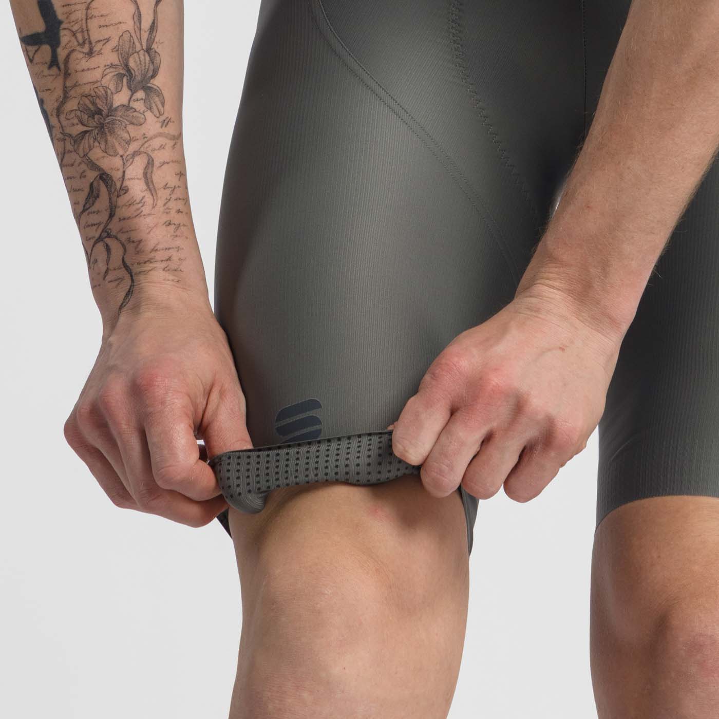 SPORTFUL LTD 2 Kurze Trägerhose Grau