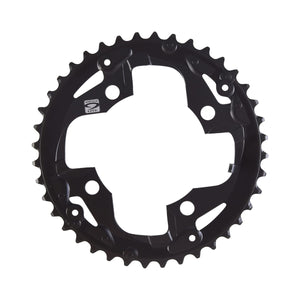 SHIMANO ACERA M3000 äußeres Kettenblatt, 9-fach, 4-Loch, 96 mm — Ansicht des Kettenblatts vor weißem Hintergrund