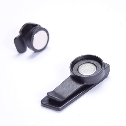 Support Magnétique Universel pour Sac d’hydratation USWE MAGNETIC TUBE CLIP Noir