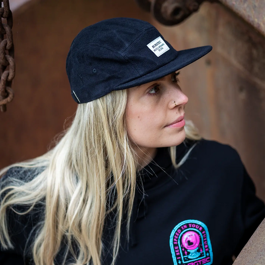 BURGTEC ARCADE FIVE PANEL Kappe, schwarz