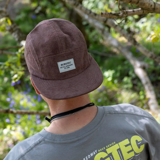 BURGTEC ARCADE FIVE PANEL Kappe, braun