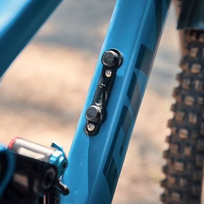 Base pour Porte-Bidon FIDLOCK TWIST BIKE BASE Noir