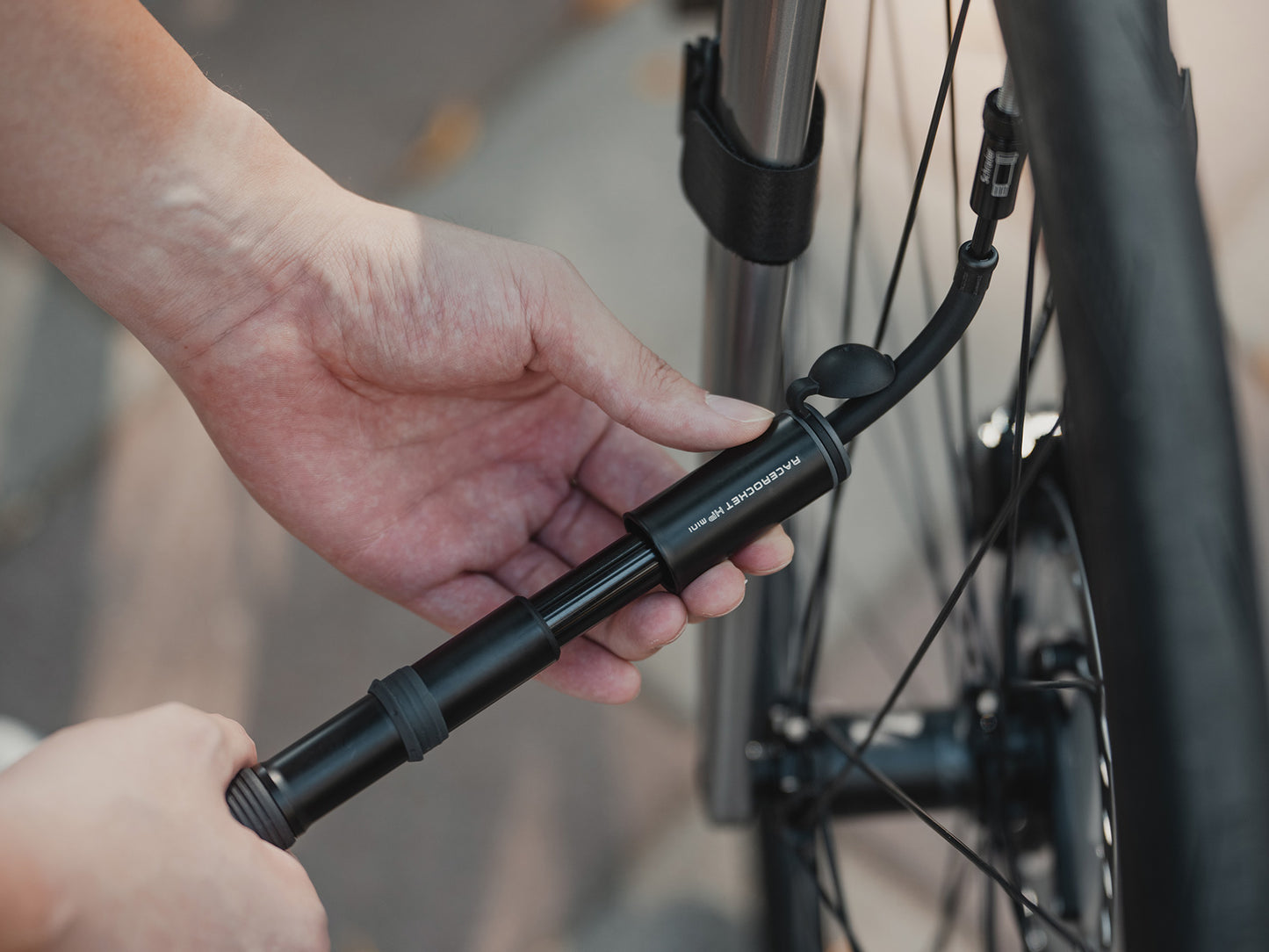 Pompe à Main TOPEAK RACEROCKET HP Mini Or