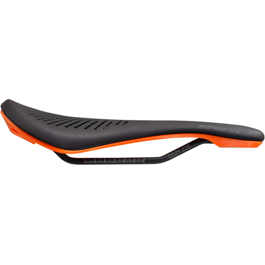 Selle SPANK OOZY 220 144mm Rails CrN/Ti Orange