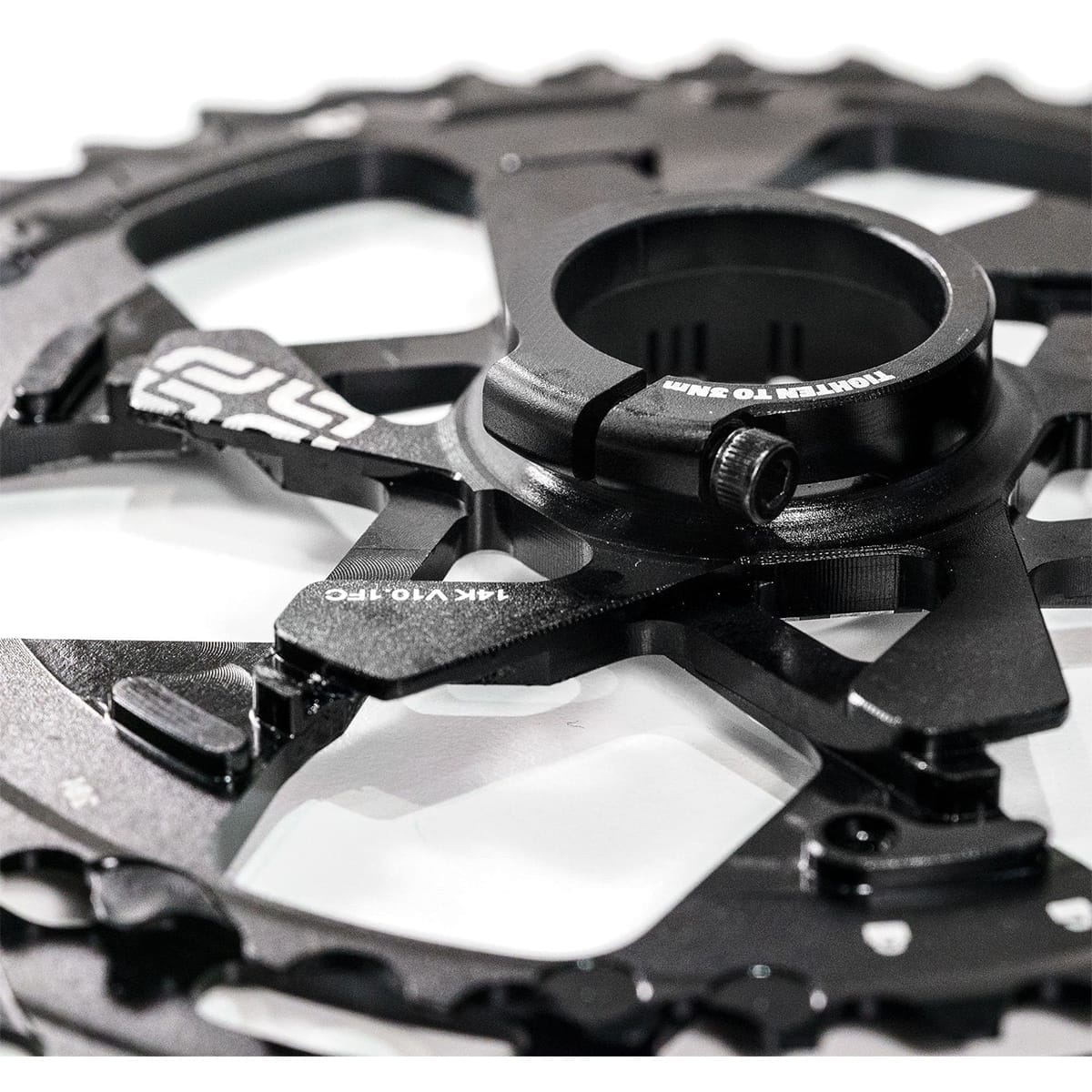 Cassette 12V E-THIRTEEN TRS+