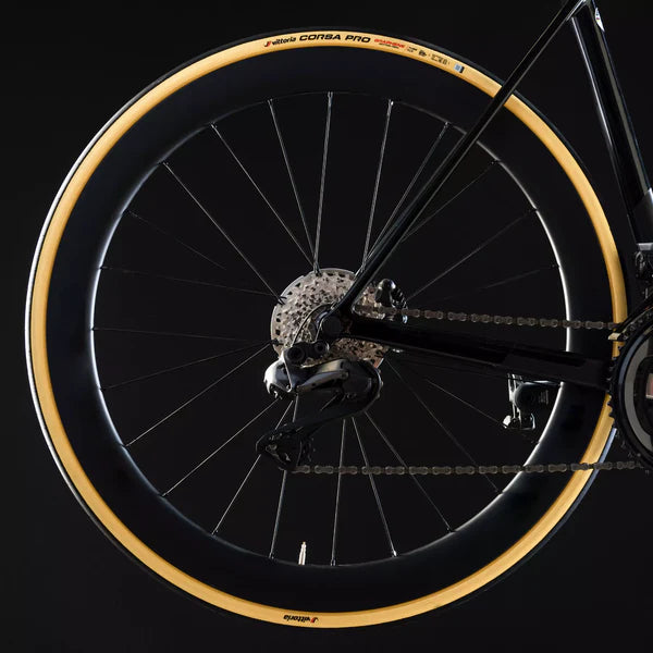Ein Paar VITTORIA CORSA PRO 700c Tubeless Ready Reifen - Limitierte Auflage Gold