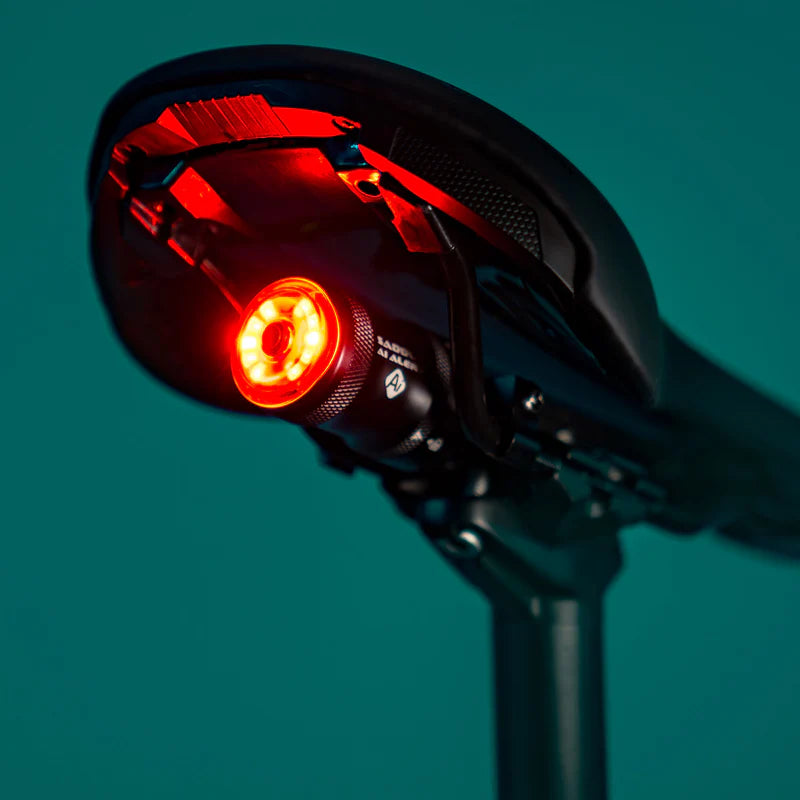 Rücklicht LEZYNE SADDLE Ai ALERT 250
