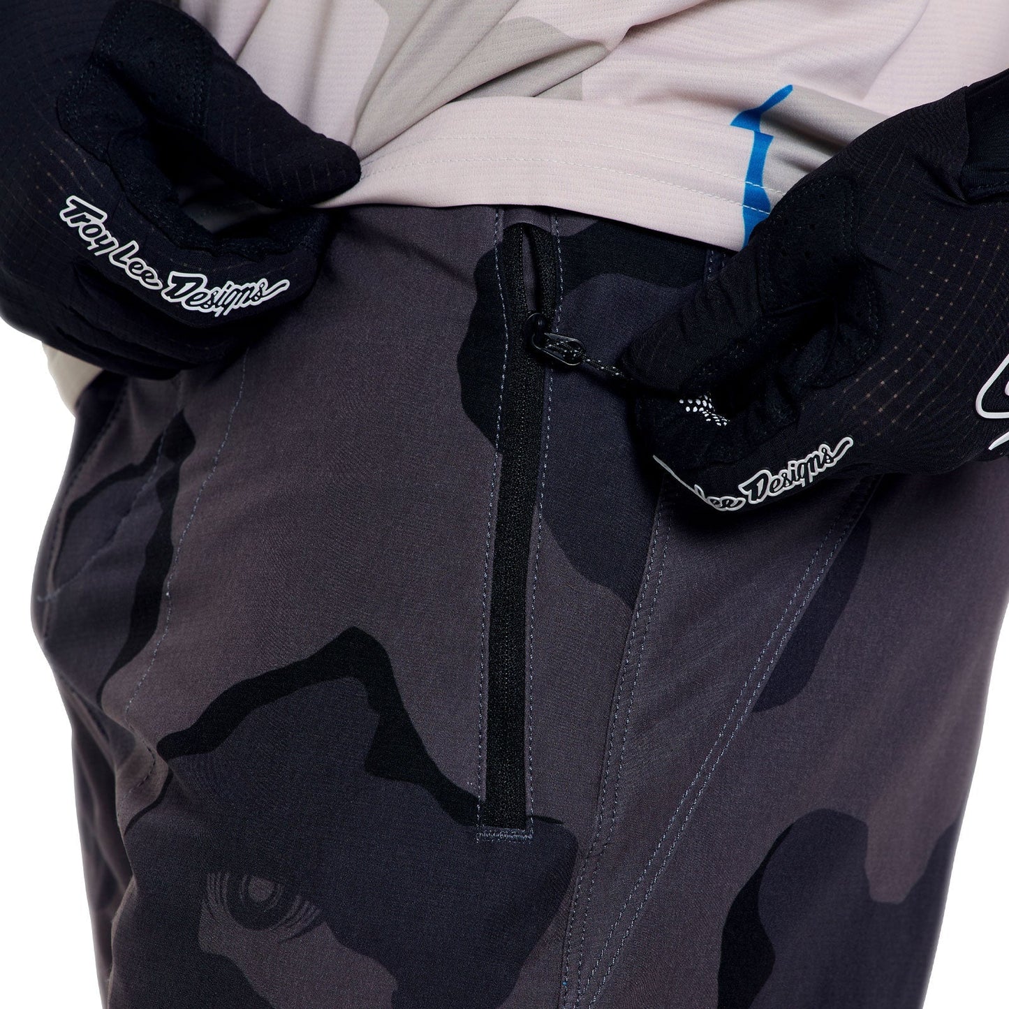 Short TROY LEE DESIGNS SKYLINE PRO  FLOW CAMO Carbon avec Liner BN3TH