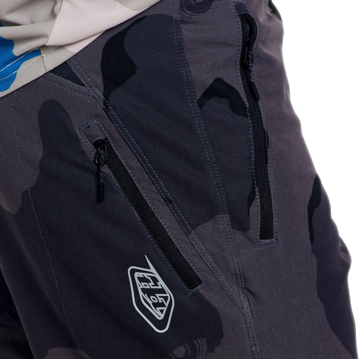 Short TROY LEE DESIGNS SKYLINE PRO  FLOW CAMO Carbon avec Liner BN3TH