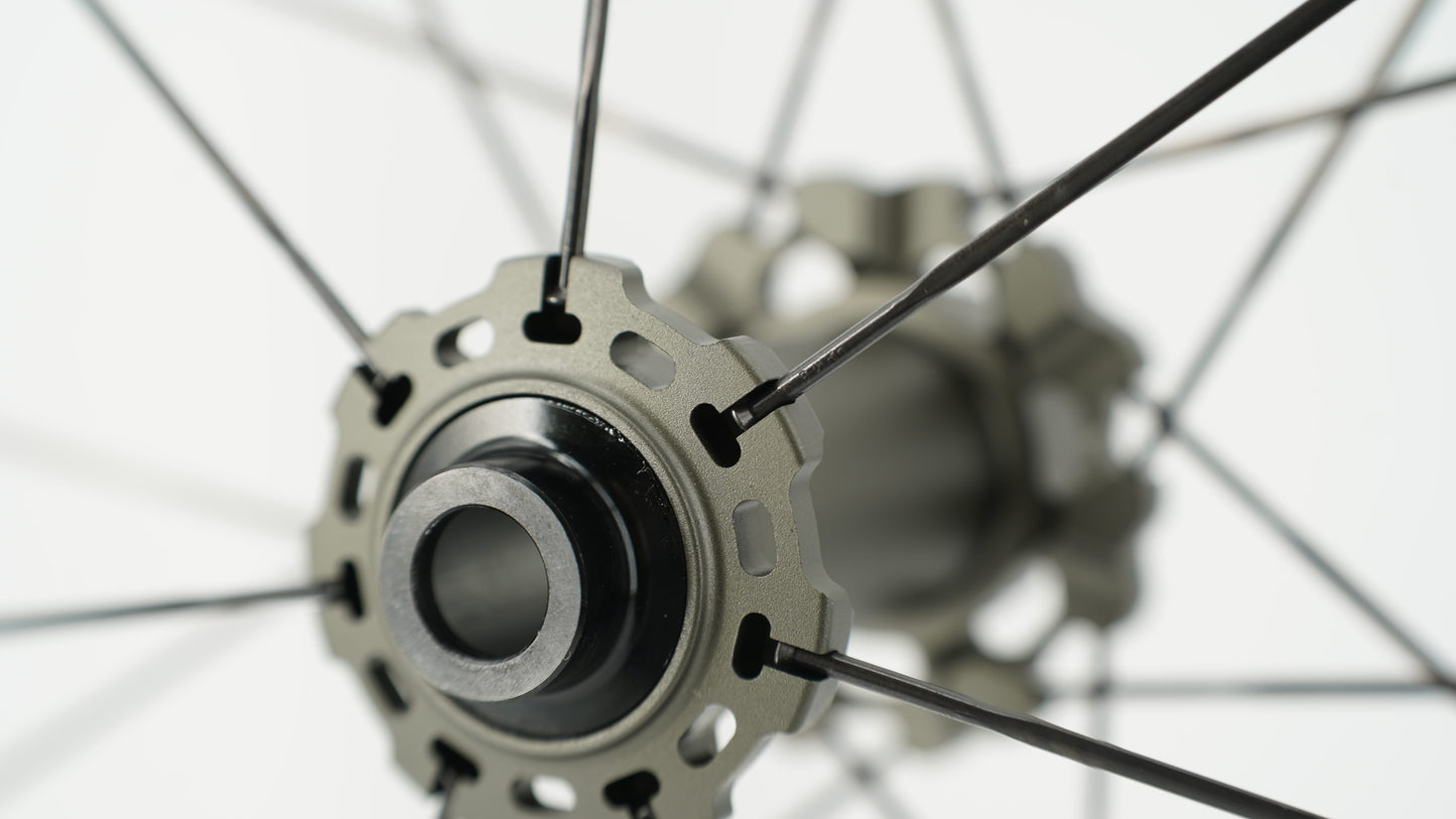 Paire de Roues SCOM AERO 50/62 Tubeless Ready (Center Lock)