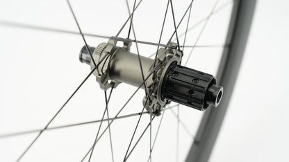 Laufradsatz SCOM AERO 40 Tubeless Ready (Center Lock)