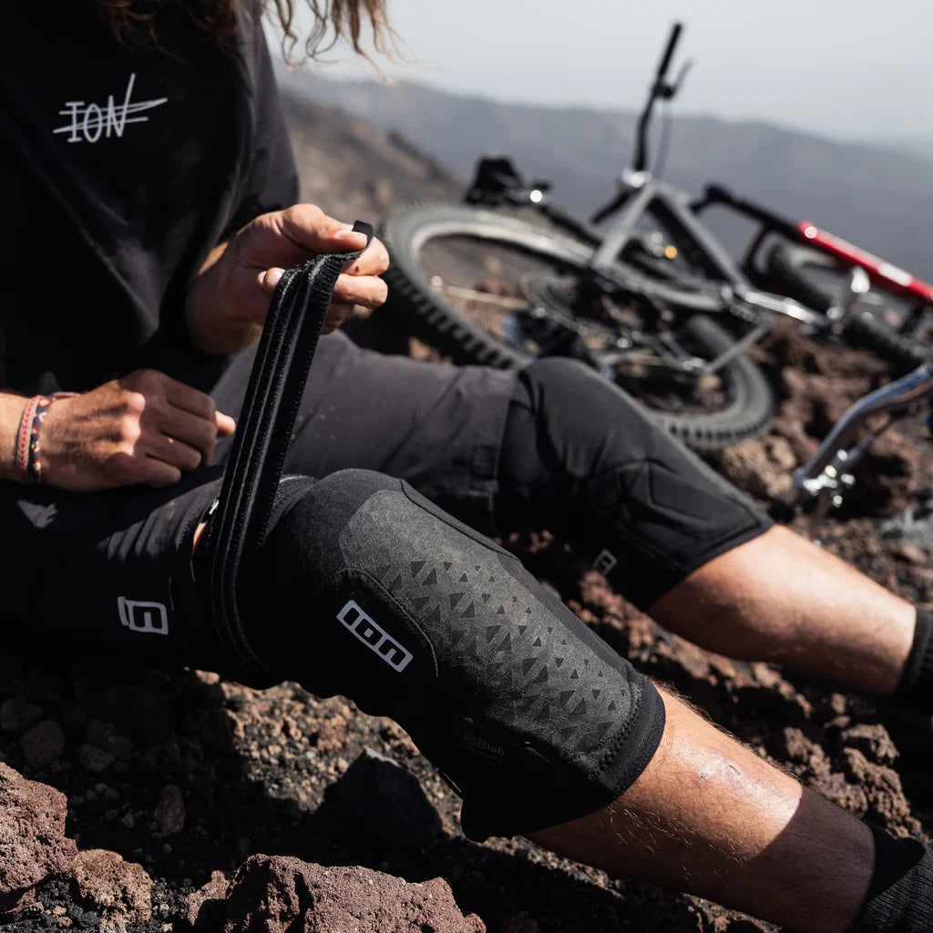 ION K-Pact Unisex Knieschützer Schwarz