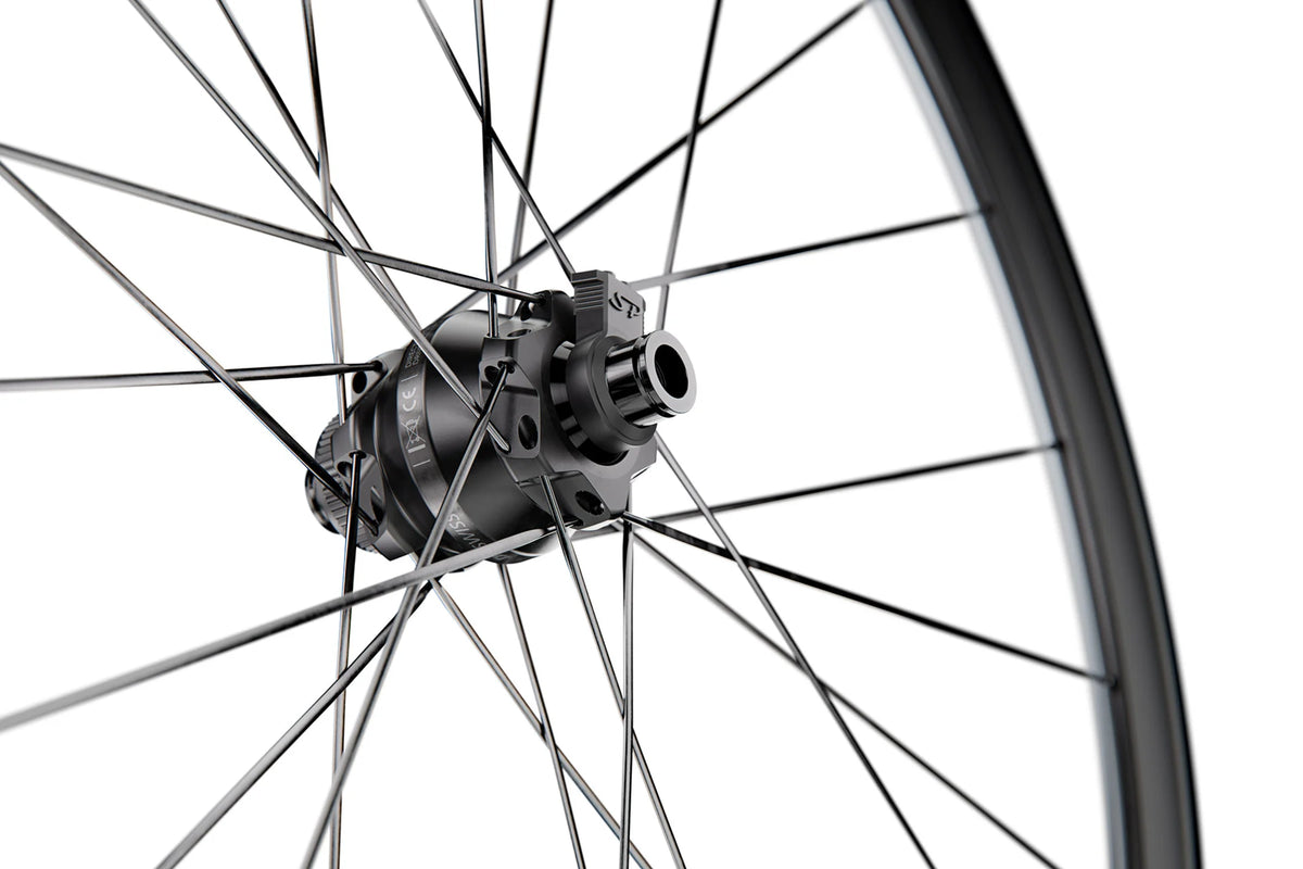 Roue Avant DT SWSISS G 1800 SPLINE 20 DISC Tubeless Ready (Center Lock) Dynamo