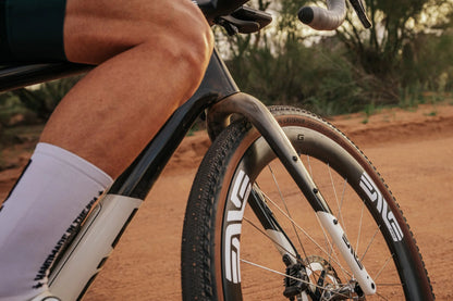 Roue Avant ENVE G SES 4.5 PRO Tubeless Ready (Center Lock) Noir/Blanc