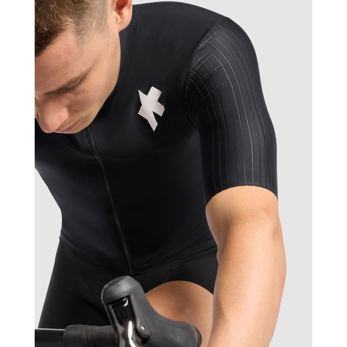 ASSOS EQUIPE RS S11 Black Series Jacke