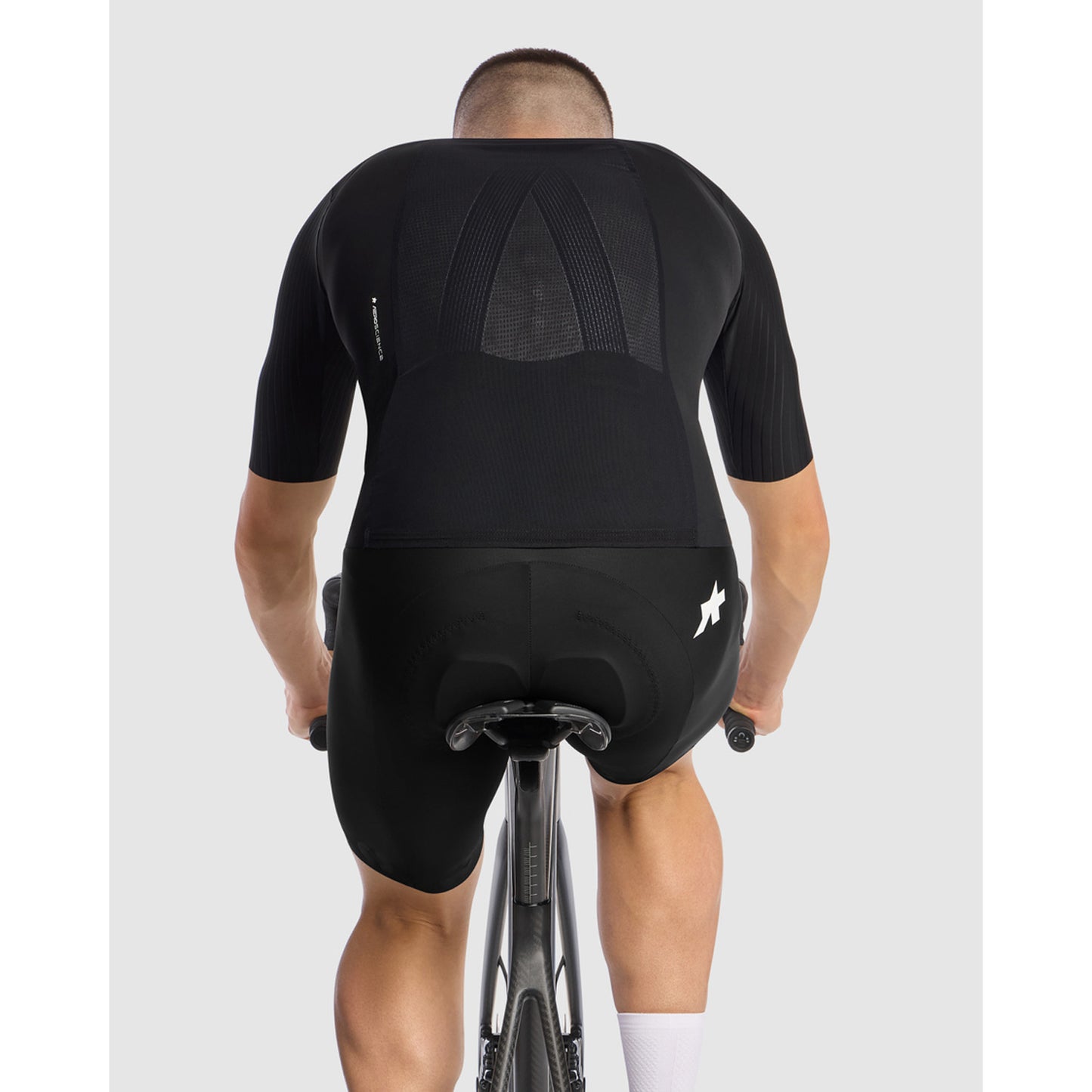 ASSOS EQUIPE RS S11 Black Series Jacke