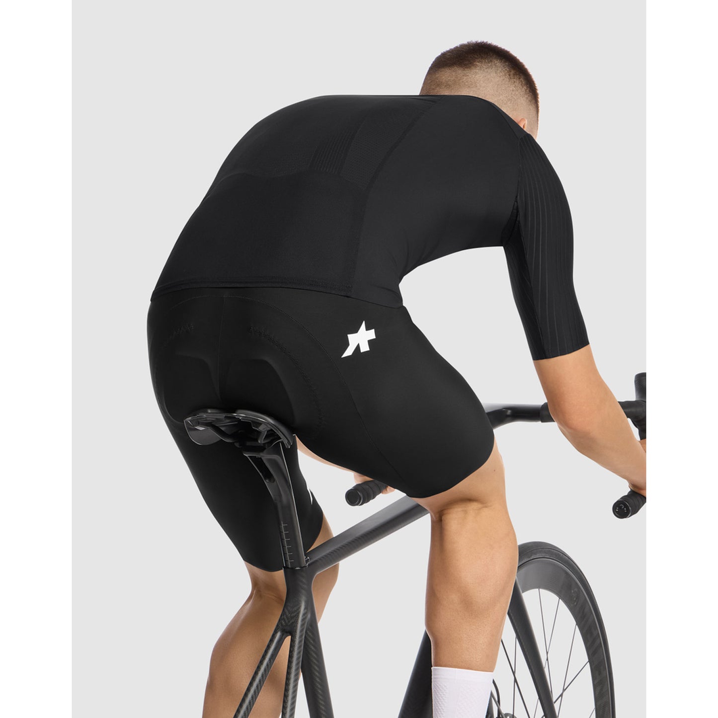 ASSOS EQUIPE RS S11 Black Series Jacke