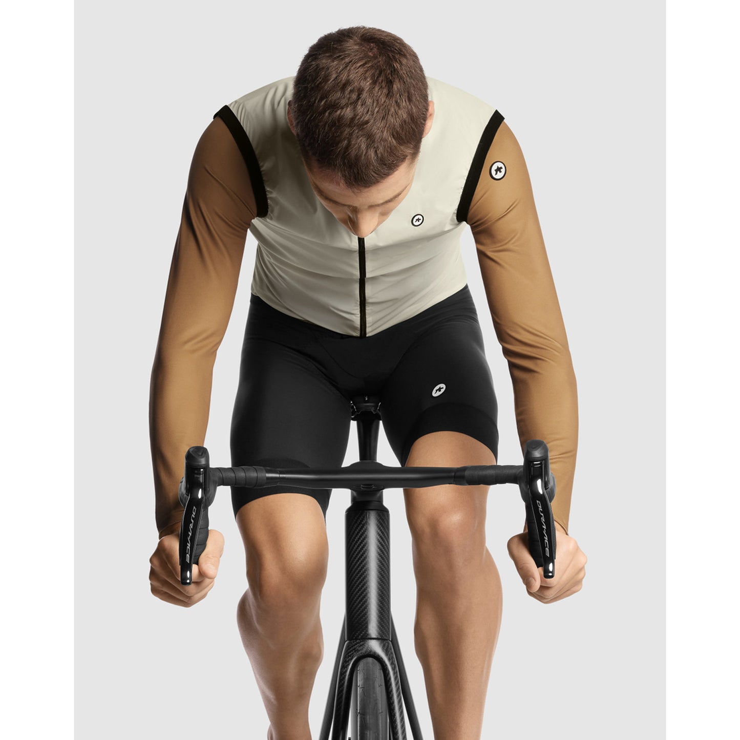 ASSOS MILLE GT Wind C2 Moon Sand Ärmellose Jacke