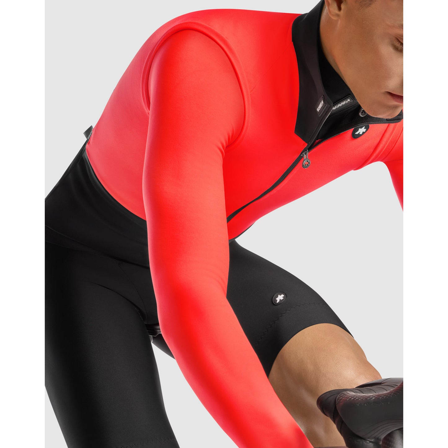 ASSOS EQUIPE R S11 LollyRed Ärmellose Jacke