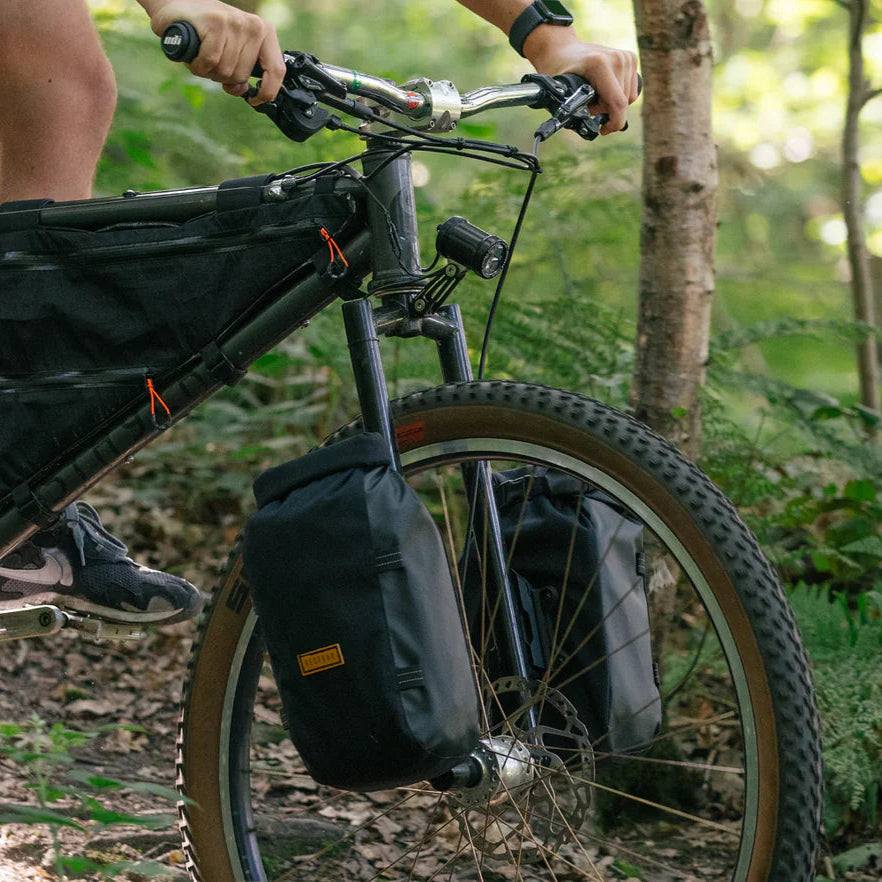 RESTRAP SWITCH PANNIER 5 L Gabeltasche Schwarz