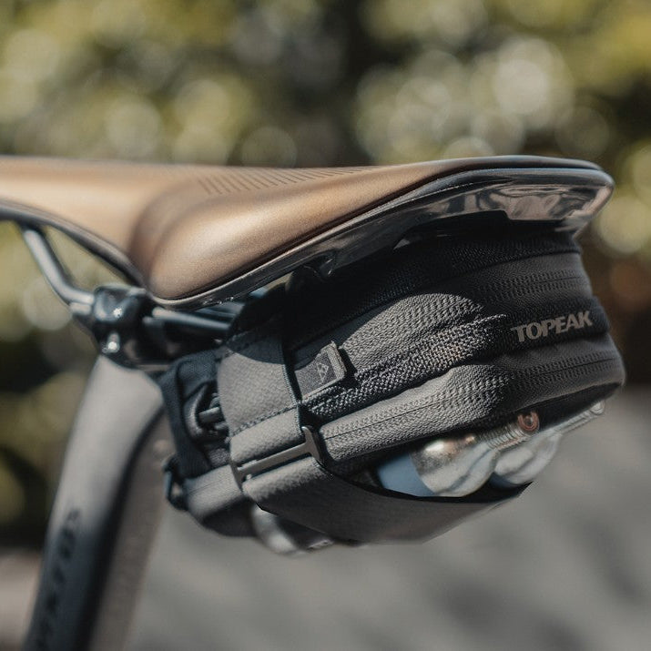 TOPEAK ELEMENTA GEARBAG Satteltasche mit Werkzeug Schwarz