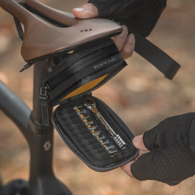 TOPEAK ELEMENTA GEARBAG Satteltasche mit Werkzeug Schwarz