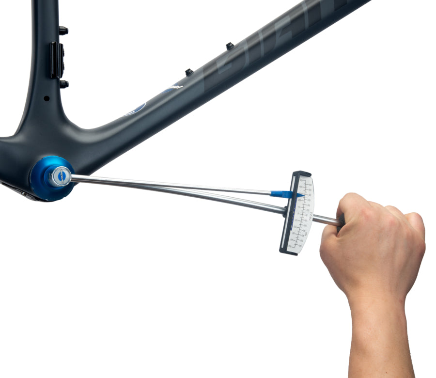 Park Tool TW-2.2 entraînant un outil de boîtier de pédalier Park Tool