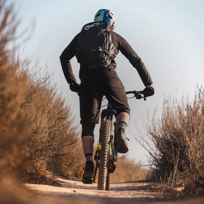 Rucksack mit Rückenprotektor EVOC FR TRAIL E-RIDE MACASKILL 20L