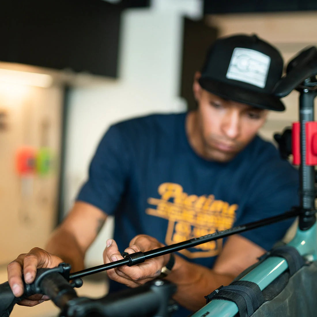 Bügelhalter FEEDBACK