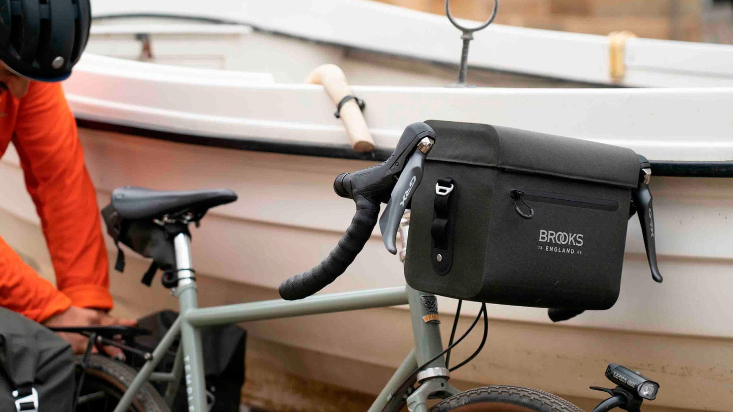 BROOKS SCAPE 8L Lenkertasche Grün