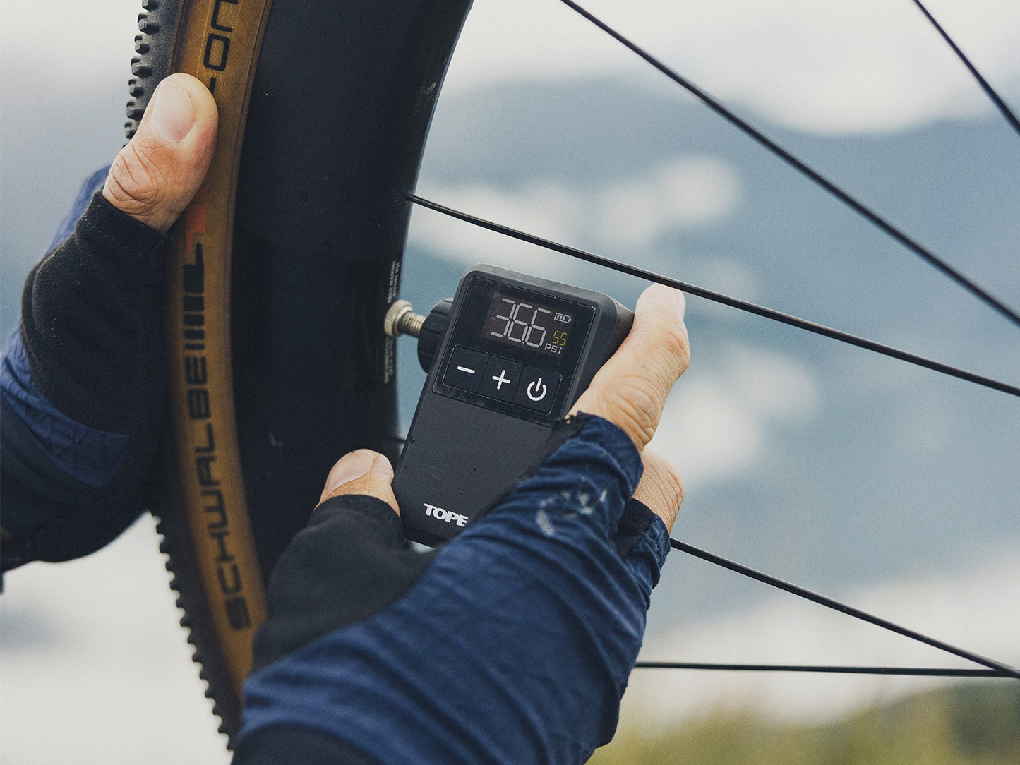 Pompe Electrique Mini TOPEAK E-BOOSTER DIGITAL MINI