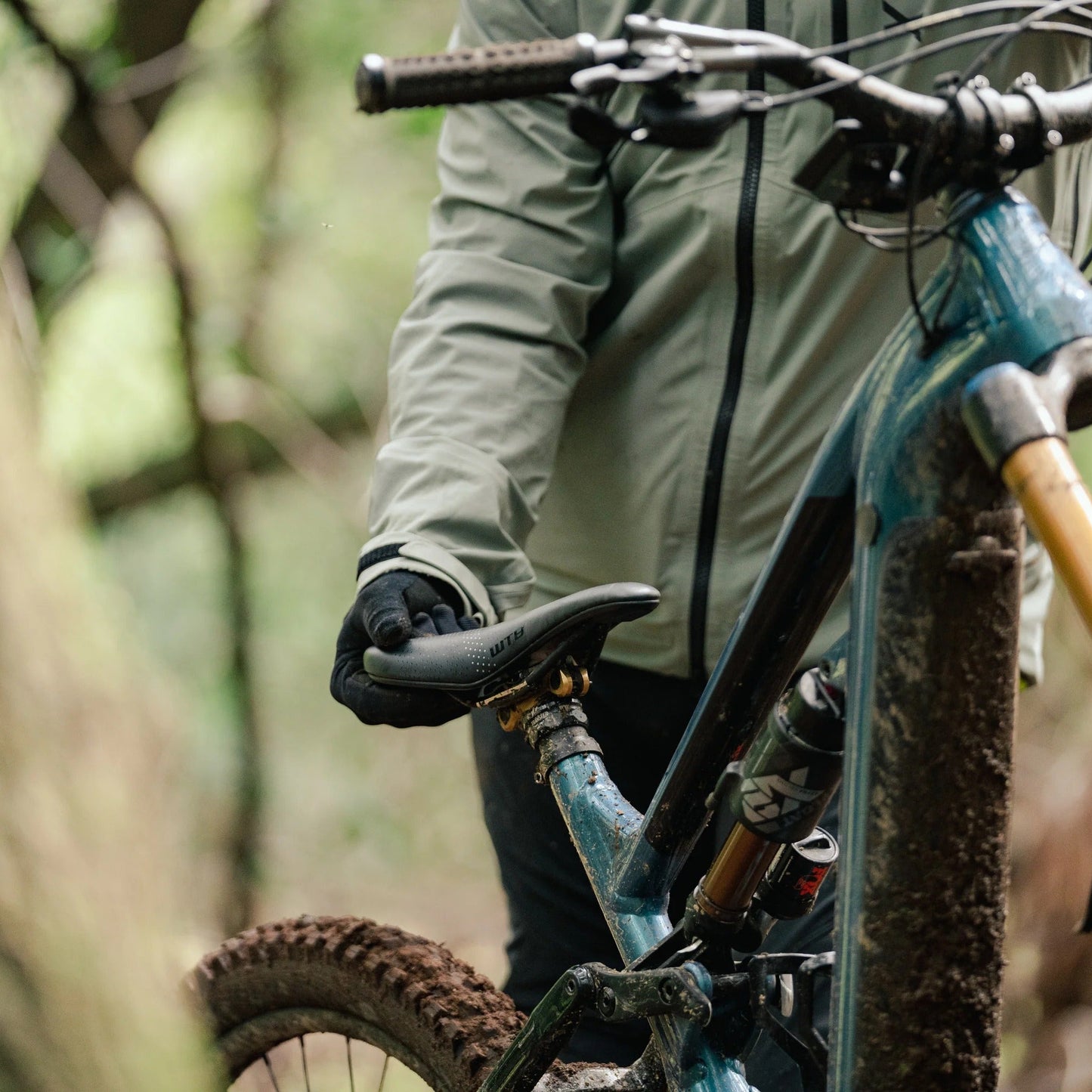 Selle WTB DEVO W/PICKUP Medium Rails Titane