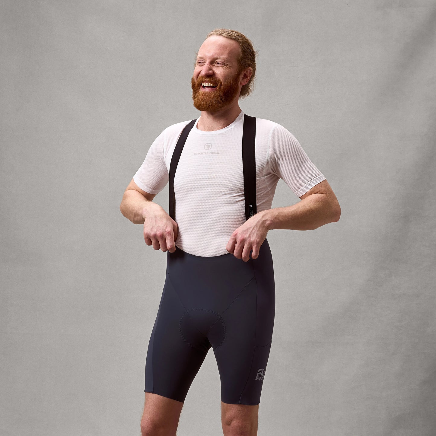 Cuissard Court à Bretelles ENDURA ALLTRACK RIDE Carbon Gris