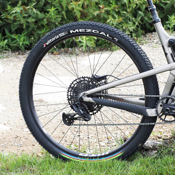 VITTORIA MEZCAL XC 29X2.25 "UCI Rainbow Edition" Tubeless Ready Reifen Weich Schwarz