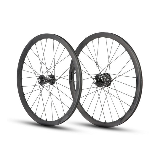 Laufradsatz PRIDE 20" (451mm) Karbon Wave Matt Black Disc Matrix Achsen 10/10mm Schwarz